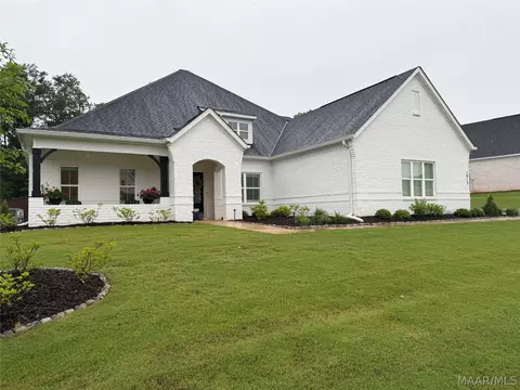 1013 Sunfield Dr, Prattville, AL 36066