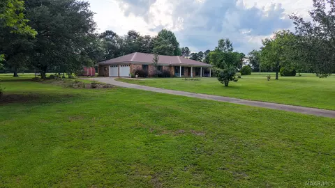 4400 Allen Rd, Grove Hill, AL 36451