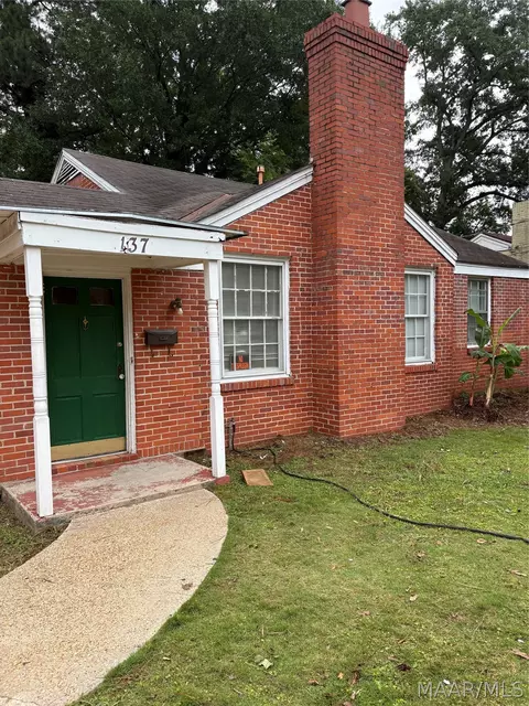 137 Oak Forest Dr, Montgomery, AL 36109