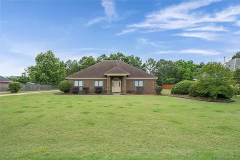 75 Cedar Ridge Dr, Wetumpka, AL 36093