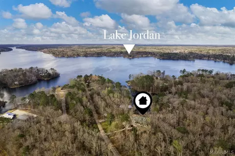 420 Blackberry Cove Rd, Deatsville, AL 36022