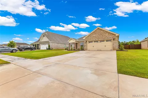 Exterior - 266 Kohn Dr, Millbrook, AL 36054 photo 7 of 8