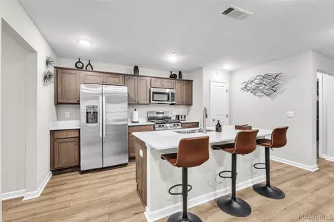Kitchen - 266 Kohn Dr, Millbrook, AL 36054 photo 1 of 3