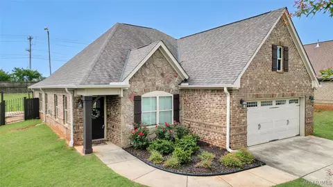 906 Delaney Dr, Prattville, AL 36066