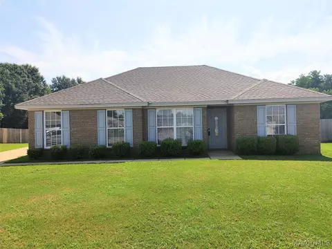 2 Christy Ct, Wetumpka, AL 36092