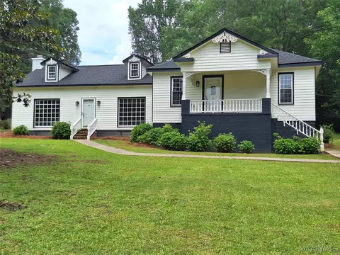 9 Pickens St, Phenix City, AL 36869
