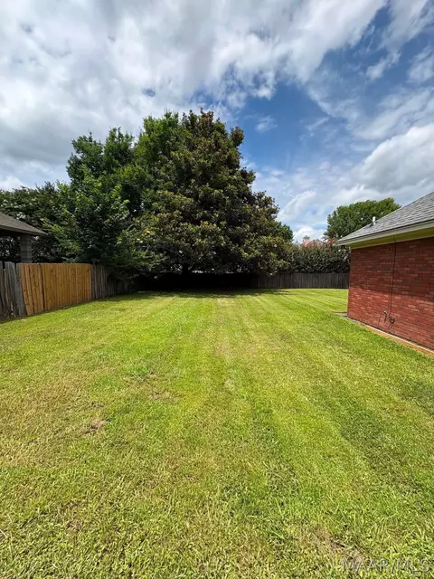 Exterior - 2310 Halcyon Blvd, Montgomery, AL 36117 photo 2 of 4