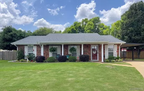 109 E Teri Ct, Prattville, AL 36066