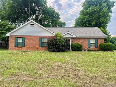 816 Sweet Ridge Rd, Prattville, AL 36066