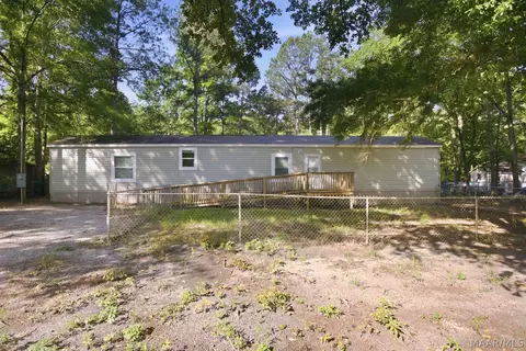 37 Pioneer Dr, Seale, AL 36875