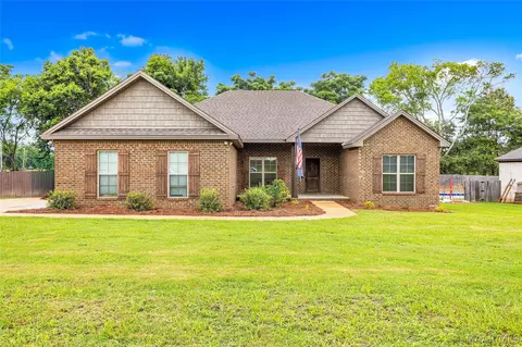 2126 Waterstone Dr, Deatsville, AL 36022