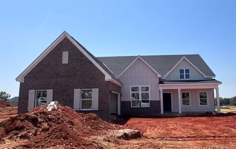 111 Saratoga Ln, Prattville, AL 36066
