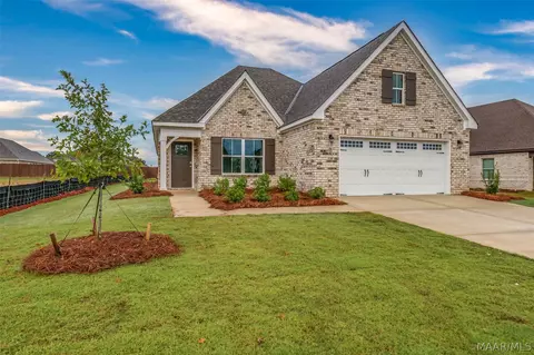 1001 Pearl Dr, Prattville, AL 36066