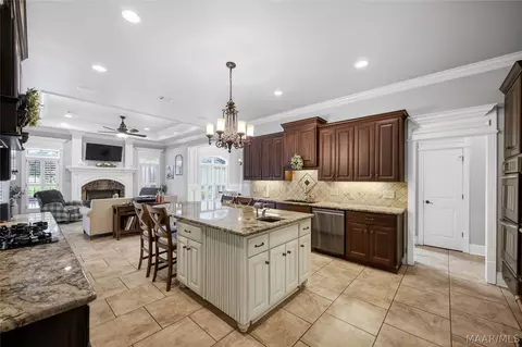 155 Sycamore Rdg, Wetumpka, AL 36093