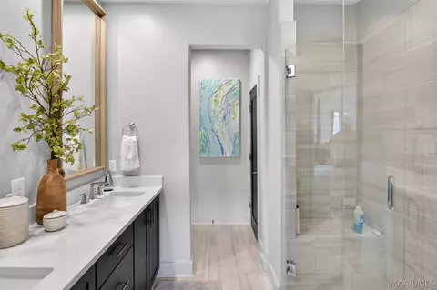 Bath - 4663 Broadwick St, Montgomery, AL 36116 photo 5 of 5