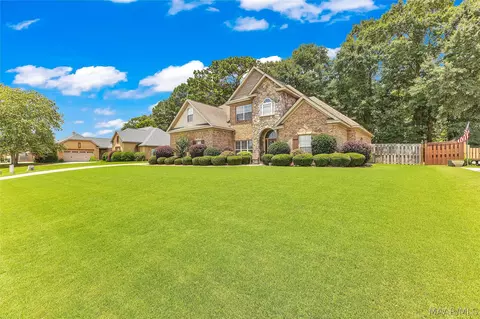 234 Cantabury Ln, Millbrook, AL 36054