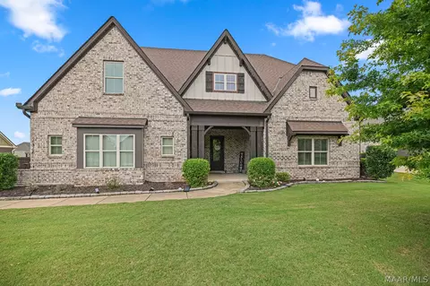 1317 Witherspoon Dr, Prattville, AL 36066