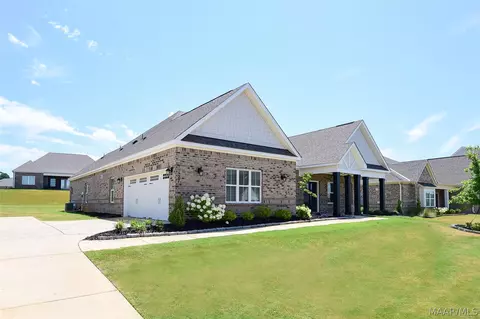 1270 Charleston Dr, Prattville, AL 36066