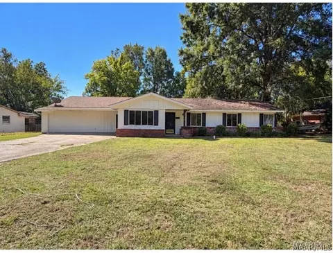 2752 Baldwin Brook Dr, Montgomery, AL 36111