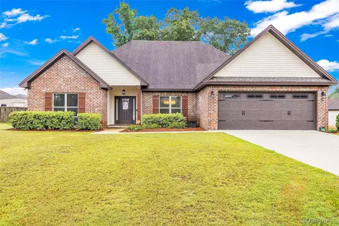 454 Wind Ridge Dr, Deatsville, AL 36022