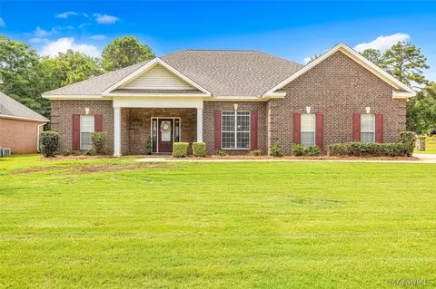 1477 Old Ware Rd, Wetumpka, AL 36093
