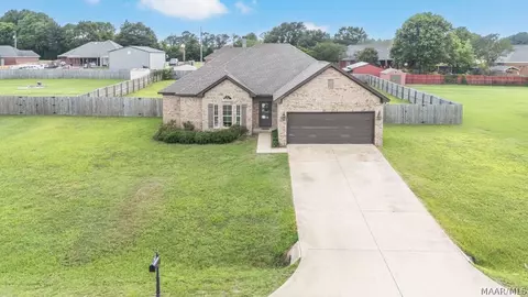 2473 Fox Ridge Dr, Prattville, AL 36067