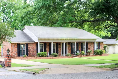 2932 Landsdowne Dr, Montgomery, AL 36111