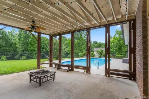 Exterior - 200 Mae St, Clanton, AL 35045 photo 5 of 9