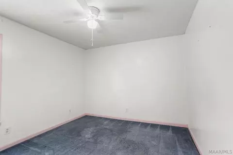 Bedroom - 200 Mae St, Clanton, AL 35045 photo 6 of 7