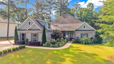 8901 Crescent Lodge Dr, Pike Road, AL 36064
