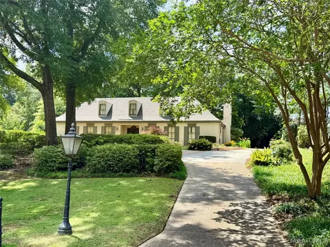 33 Creek Ct, Montgomery, AL 36117