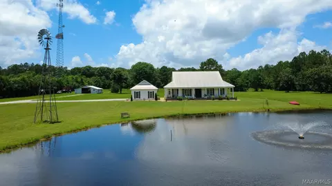 562 Flowers Rd, Pike Road, AL 36064 photo 1