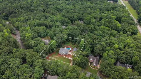 106 Martin Dr, Wetumpka, AL 36092