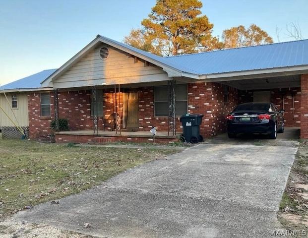 137 Carter Dr, Grove Hill, AL 36451