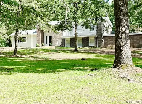 55 Canyon Ln, Wetumpka, AL 36093