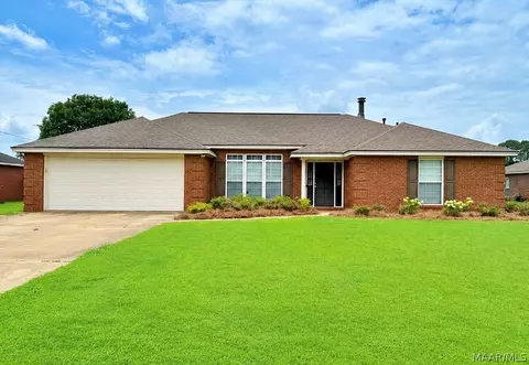 245 Lakeshore Dr, Pike Road, AL 36064