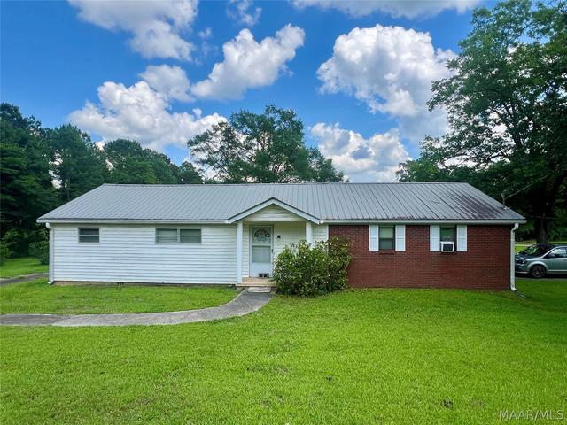 3167 Elkahatchee Rd, Alexander City, AL 35010