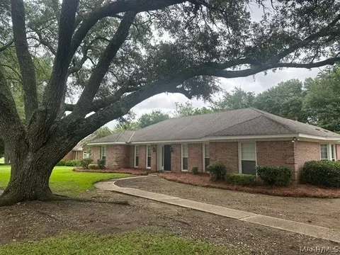 2131 Bowen Dr, Montgomery, AL 36106