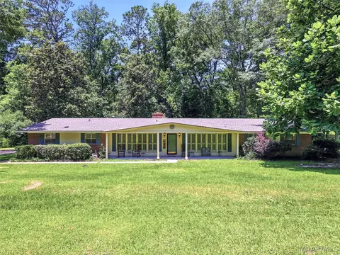 158 Pine Forest Dr, Wetumpka, AL 36093