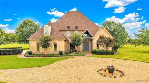 3861 Wallahatchie Rd, Pike Road, AL 36064