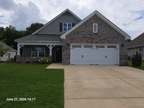 729 Harbin Dr, Prattville, AL 36066