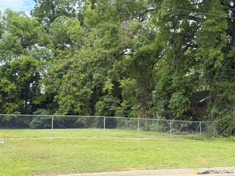 213 Lawrence St, Selma, AL 36703