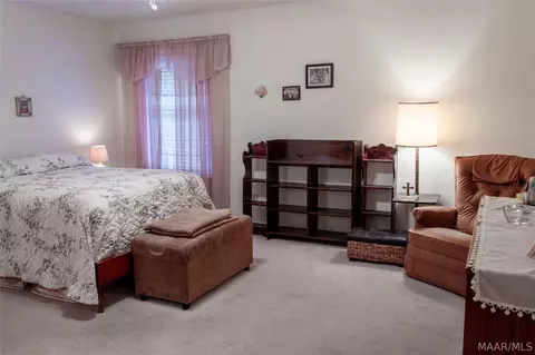Bedroom - 209 Shadow Ln, Troy, AL 36079 photo 1 of 5