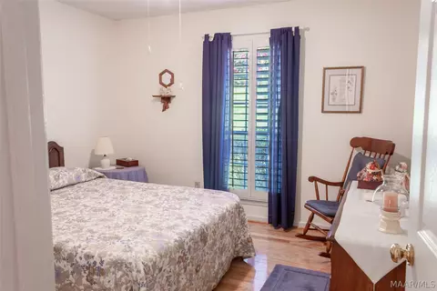 Bedroom - 209 Shadow Ln, Troy, AL 36079 photo 4 of 5