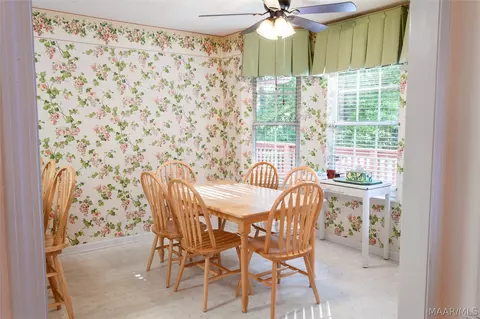 Dining - 209 Shadow Ln, Troy, AL 36079 photo 4 of 5