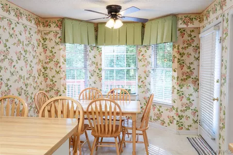 Dining - 209 Shadow Ln, Troy, AL 36079 photo 5 of 5