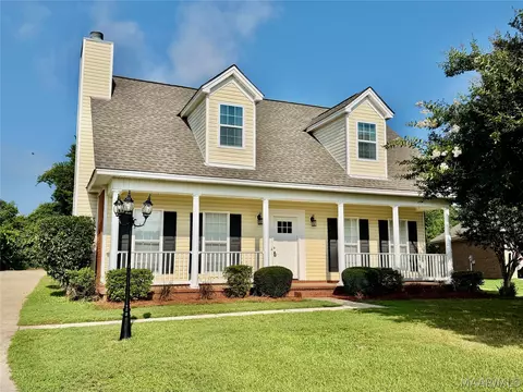 307 Sparrow Point Ln, Deatsville, AL 36022