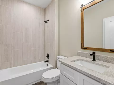 Bath - 210 Madix Dr, Eclectic, AL 36024 photo 3 of 3