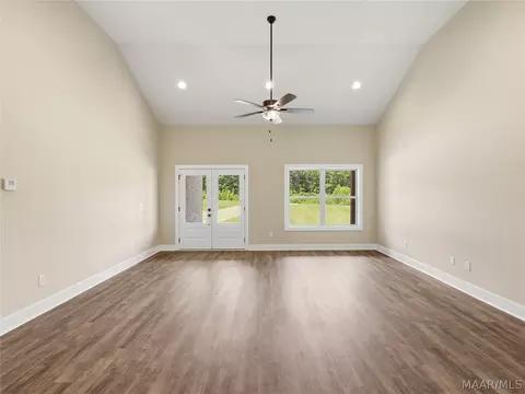 Living - 210 Madix Dr, Eclectic, AL 36024 photo 2 of 2