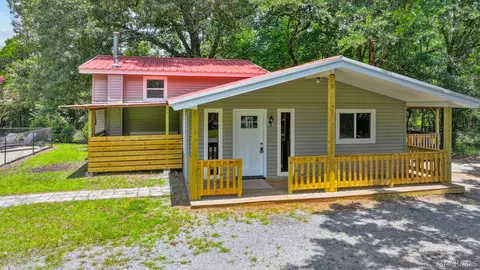 243 Laurel Creek Rd, Titus, AL 36080